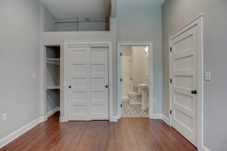 More Photos Of 218 W Main St, Urbana Office For Sale