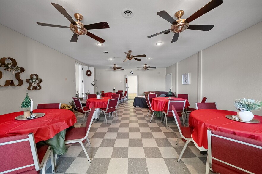 More Photos Of 25715 Highway 17, Waynesville Specialty For Sale