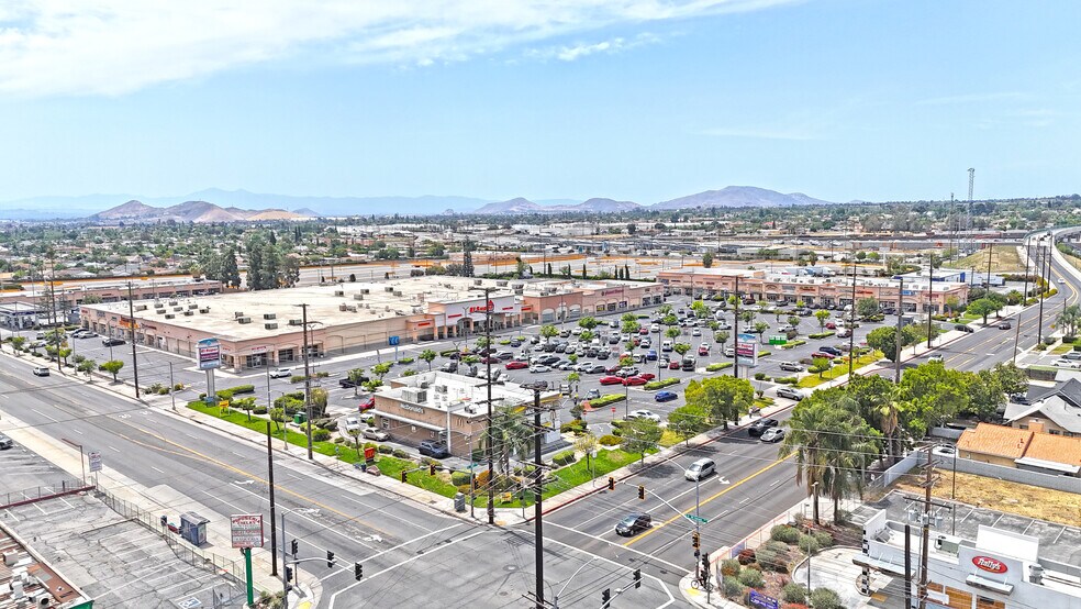 Primary Photo Of 568-618 S Mount Vernon Ave, San Bernardino Unknown For Lease