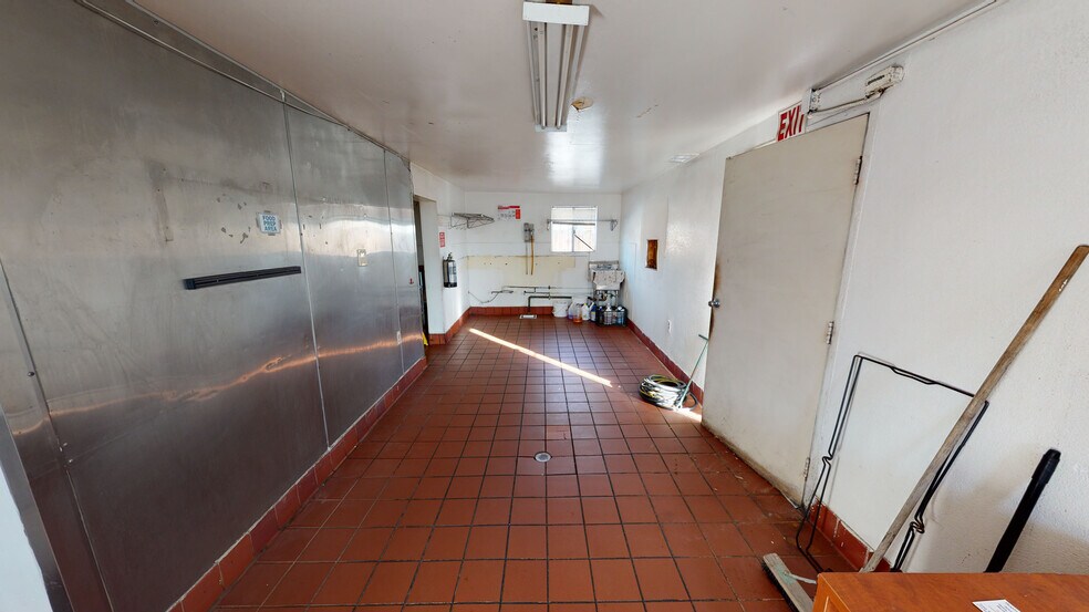 More Photos Of 5065 Riverside Dr, Chino Fast Food For Lease