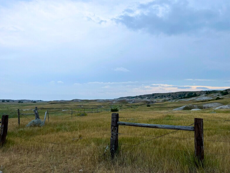 More Photos Of 24900 Spring Draw Rd, Scenic Land For Sale