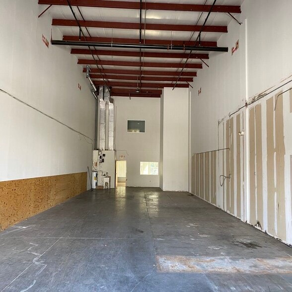 More Photos Of 4333 Silver Star Rd, Orlando Warehouse For Sale