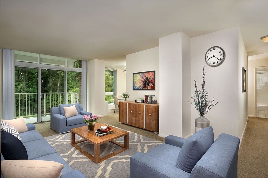 More Photos Of 8150 Lakecrest Dr, Greenbelt Apartments For Sale