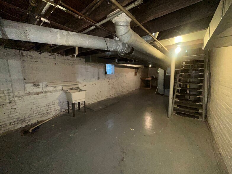 More Photos Of 4309 Clinton Ave, Cleveland Apartments For Sale