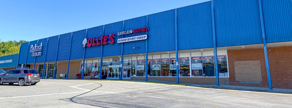 More Photos Of 361-385 W Lincoln St, Tullahoma Department Store For Lease