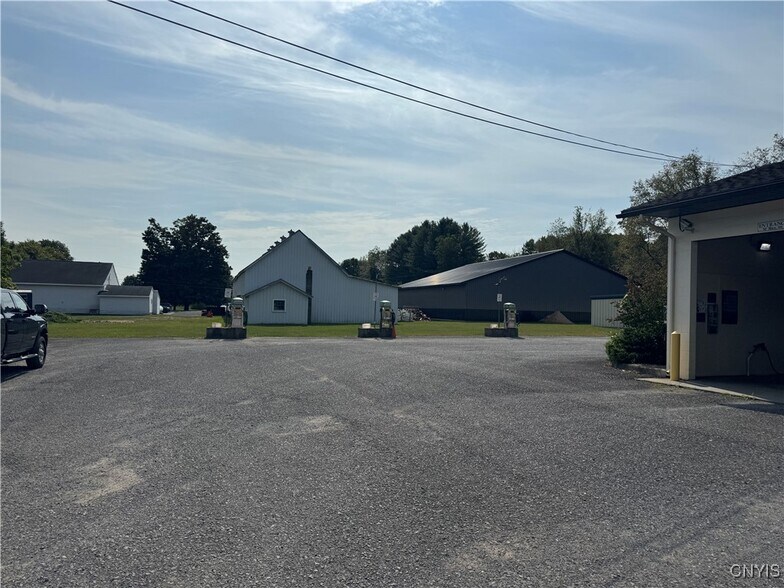 More Photos Of 9507 Harden Blvd, Camden Carwash For Sale