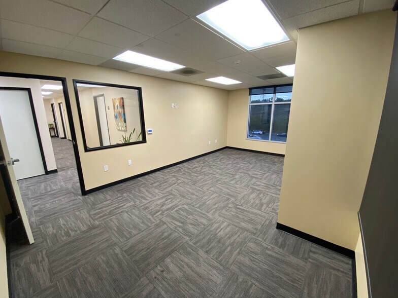 More Photos Of 3186 Vista Way, Oceanside Office For Sale