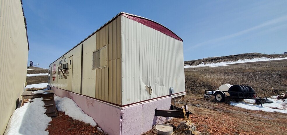 More Photos Of 2046 125th Ave, Watford City Apartments For Sale