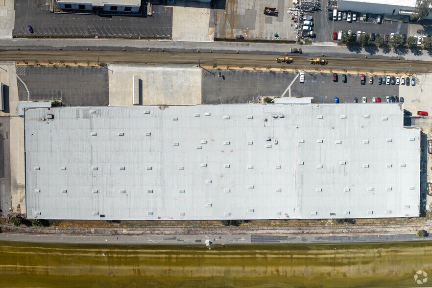 More Photos Of 14421-14441 Bonelli St, City of Industry Warehouse For Lease