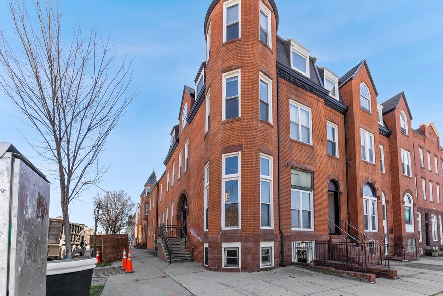 More Photos Of 21 W 25th St, Baltimore Office For Sale