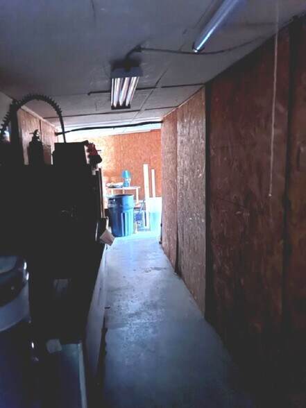 More Photos Of 51940 Highway 77, Talladega Convenience Store For Sale