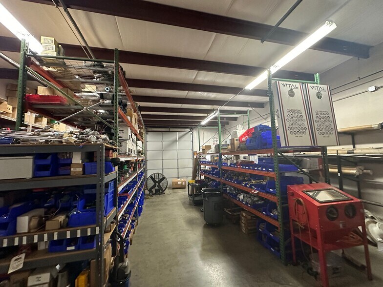 More Photos Of 1070-1078 Classic Rd, Apex Flex For Lease