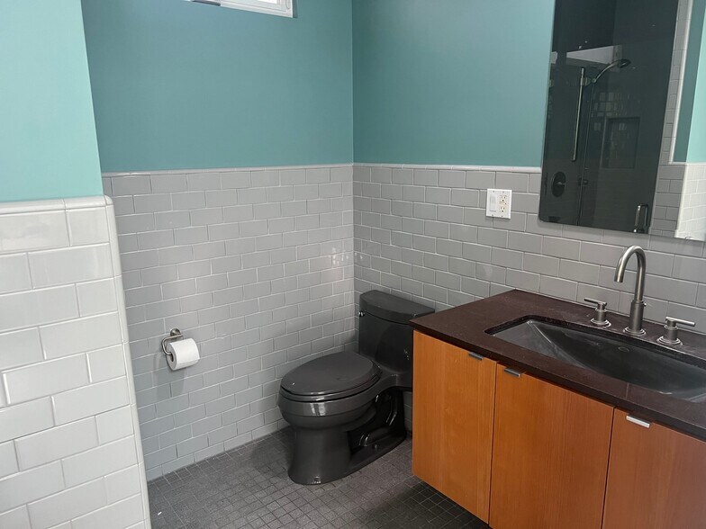 More Photos Of 2630-2634 La Cienega Ave, Los Angeles Loft Creative Space For Lease