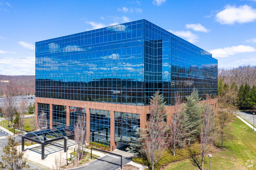 More Photos Of 100 Enterprise Dr, Rockaway Office For Lease