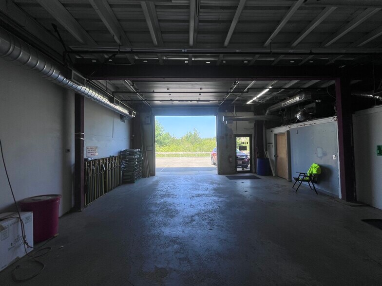More Photos Of 18 Graf Rd, Newburyport Industrial For Sale