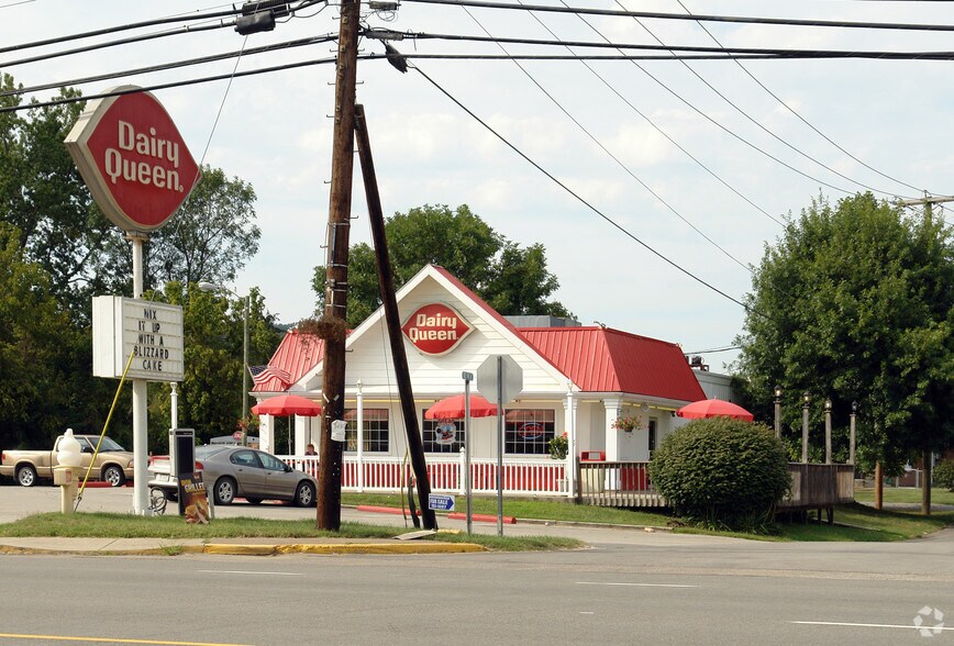 More Photos Of 325 E Main St, Milton Fast Food For Lease