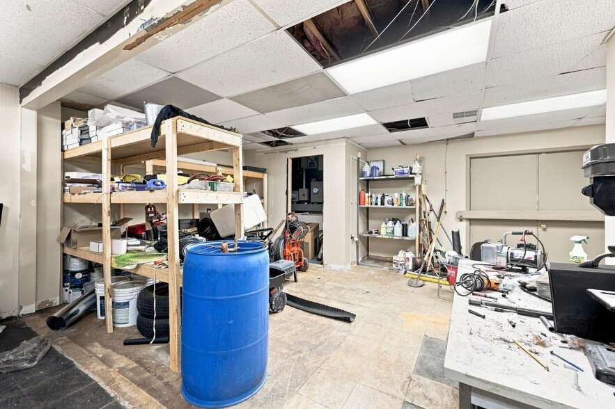 More Photos Of 1069-1077 Millville Ave, Hamilton General Retail For Sale