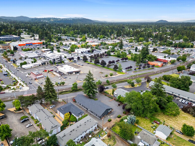 More Photos Of 18445 E Burnside St, Portland Office Residential For Sale
