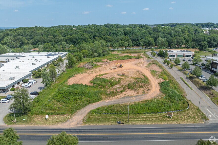 More Photos Of 100 Centerpoint, Middletown Land For Sale