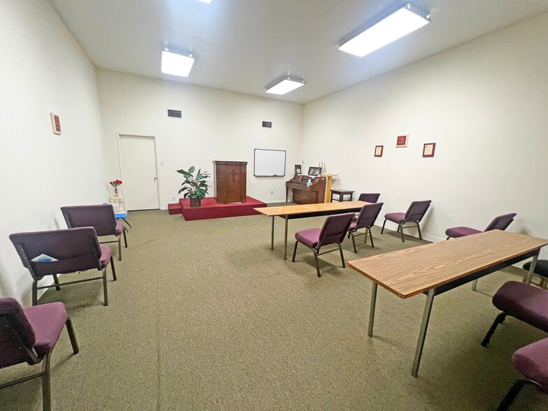 More Photos Of 213 S Breed St, Los Angeles Religious Facility For Sale