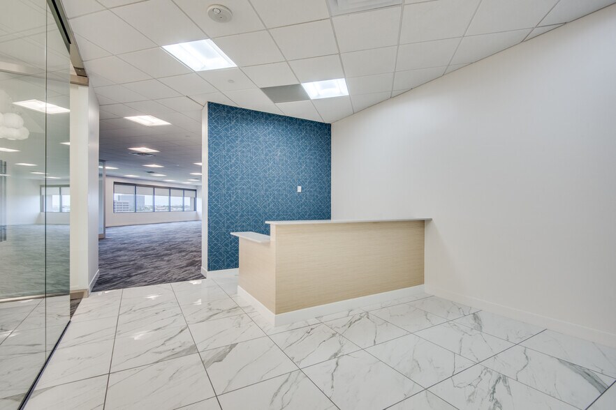 More Photos Of 400 E Las Colinas Blvd, Irving Office For Lease