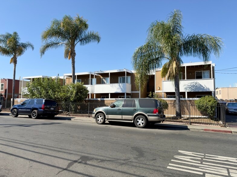 More Photos Of 1127 Virginia Ln, Concord Apartments For Sale