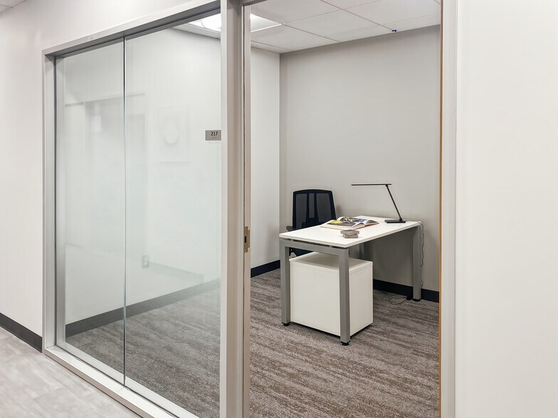 More Photos Of 4301 Route 1, Monmouth Junction Coworking Space