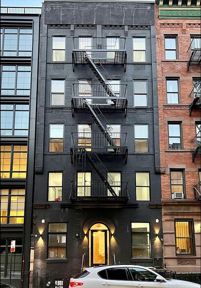 Primary Photo Of 322 E 93rd St, New York Apartments For Sale