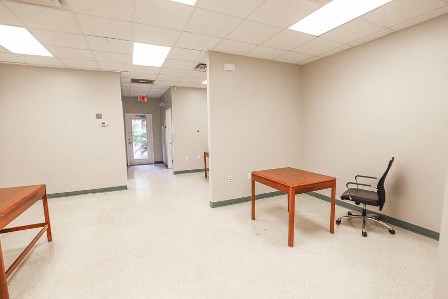 More Photos Of 2030 SW 75th Ter, Gainesville Medical For Lease