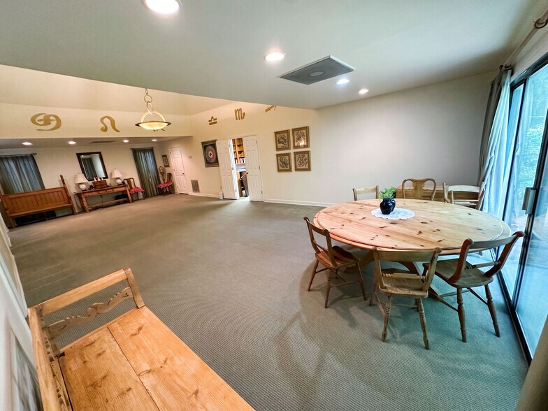 More Photos Of 2054 Harobi Dr, Tucker Specialty For Lease