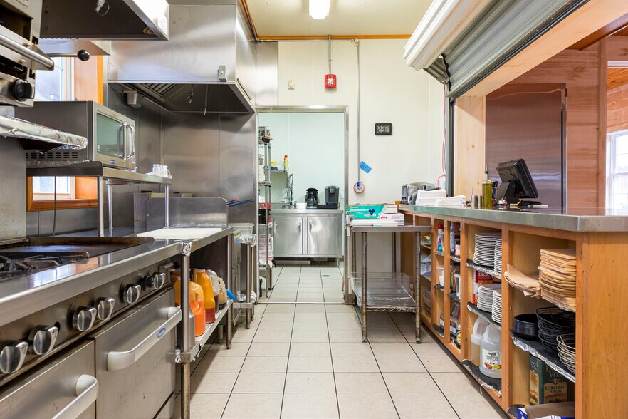 More Photos Of 1471 Denning Rd, Claryville Restaurant For Sale