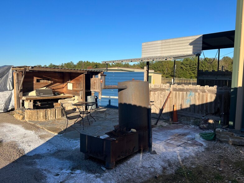 More Photos Of 17111 Highway 242, Conroe Self Storage For Lease