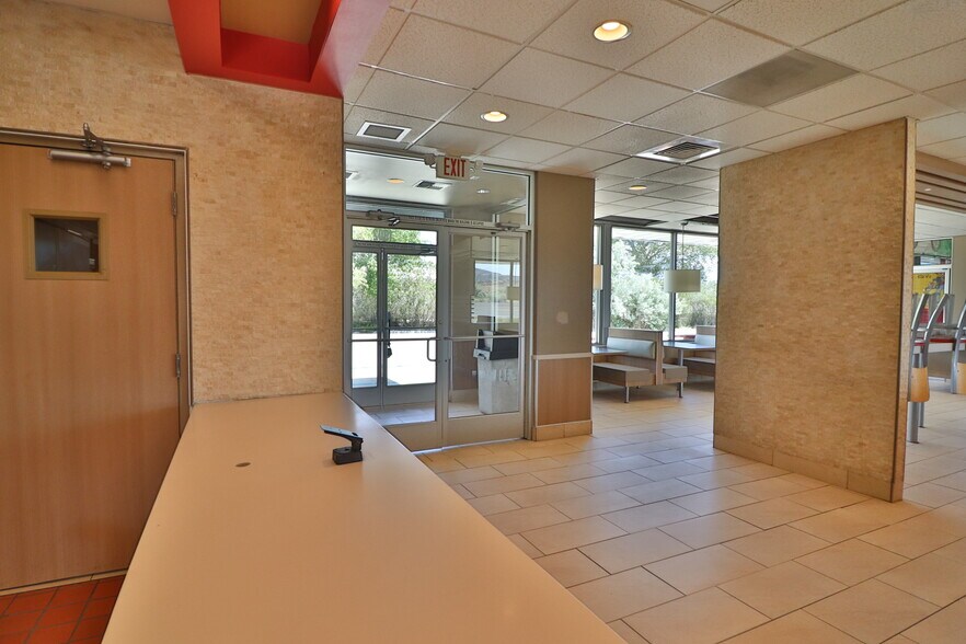 More Photos Of 1902 Mountain View Dr, Cody Fast Food For Sale