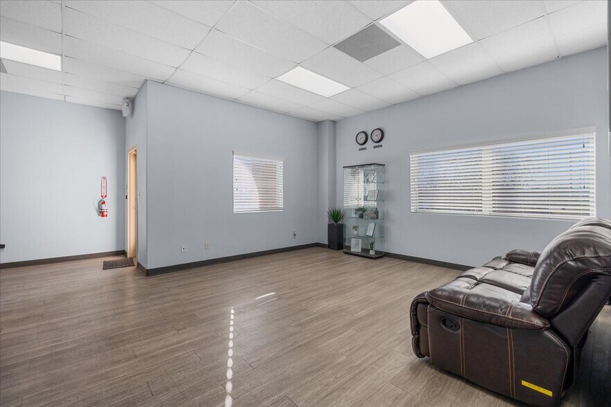 More Photos Of 13400 Immanuel Rd, Pflugerville Office For Sale