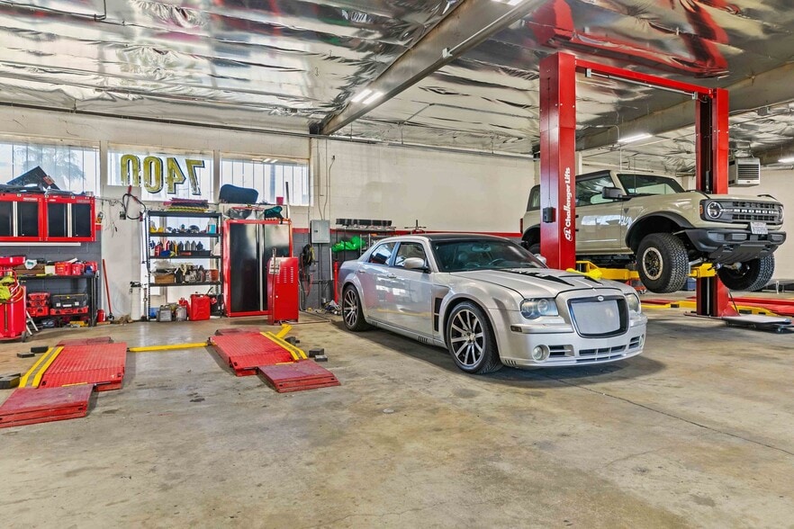 More Photos Of 7400 San Fernando Rd, Sun Valley Warehouse For Sale