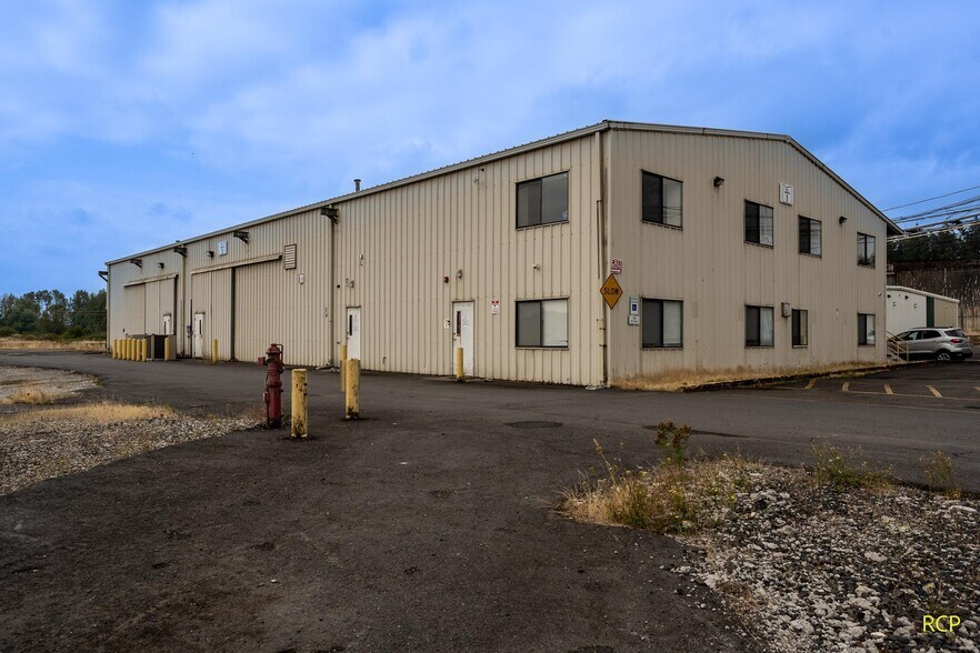 More Photos Of 1400 Kaster Rd, Saint Helens Manufacturing For Sale