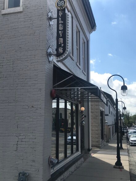 More Photos Of 20 E Jefferson Ave, Naperville Storefront Retail Residential For Sale