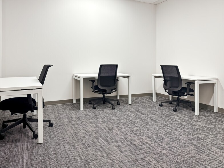 More Photos Of 12822 SE 32nd St, Bellevue Coworking Space