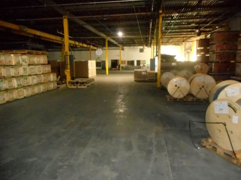More Photos Of 524 Route 303, Orangeburg Manufacturing For Lease