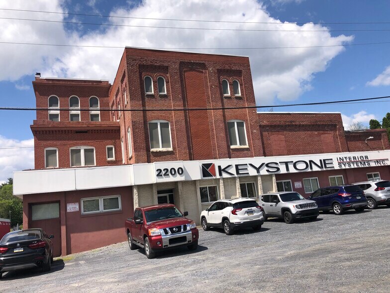 More Photos Of 2200 N 11th St, Reading Flex For Sale