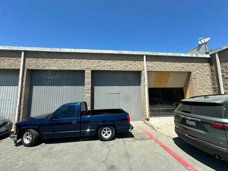 More Photos Of 5436 Holt Blvd, Montclair Auto Repair For Lease