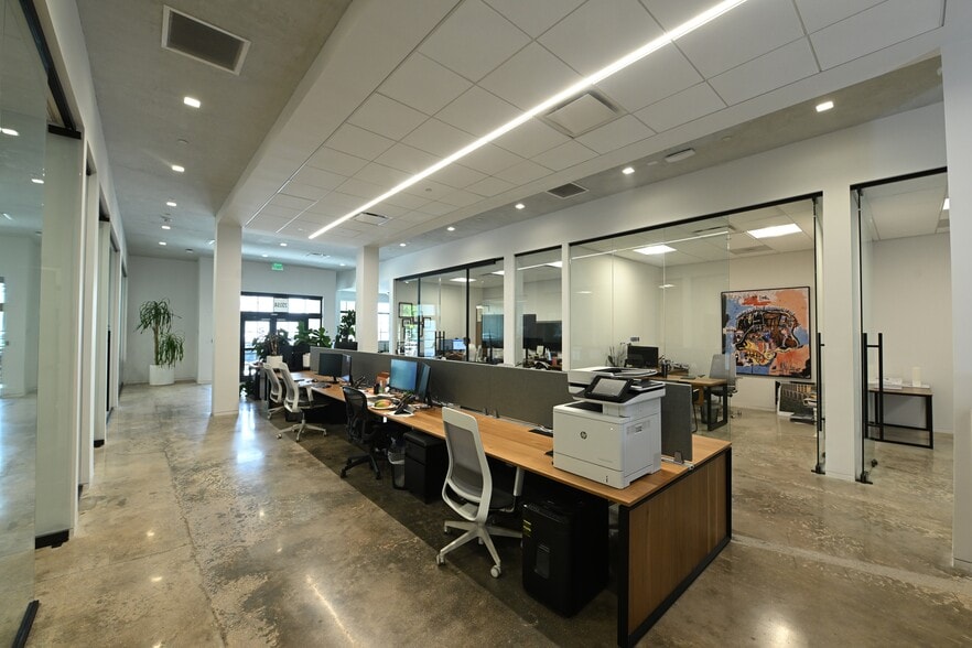 More Photos Of 2319 N Miami Ave, Miami Office For Lease