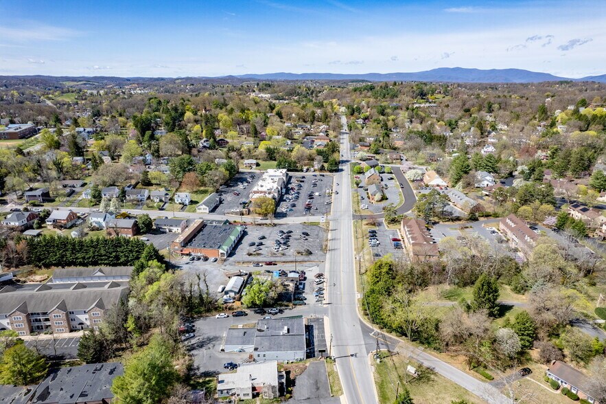 More Photos Of 2501 N Augusta St, Staunton General Retail For Sale