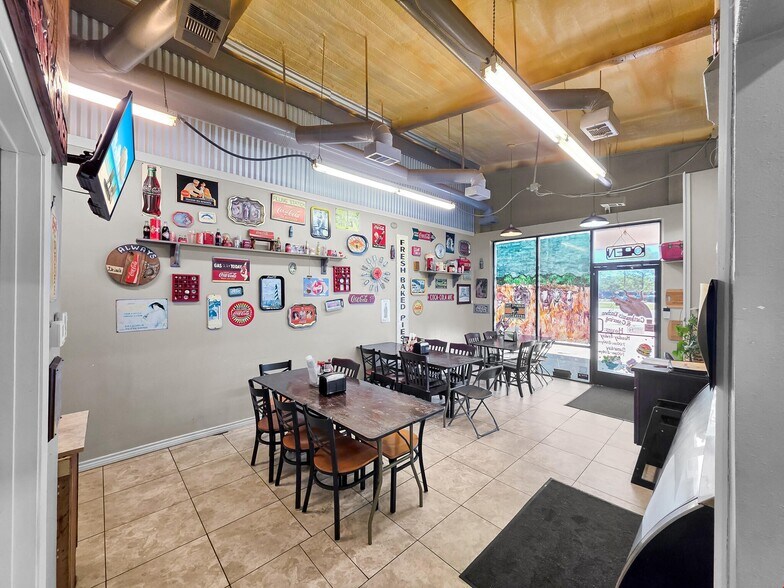 More Photos Of 1220 Highway 124, Winnie Service Station For Sale