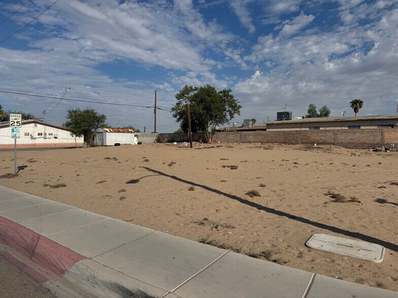 More Photos Of 606 N 4th Ave, San Luis Land For Sale