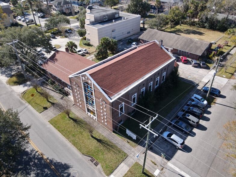 More Photos Of 856 Margaret St, Jacksonville Religious Facility For Sale
