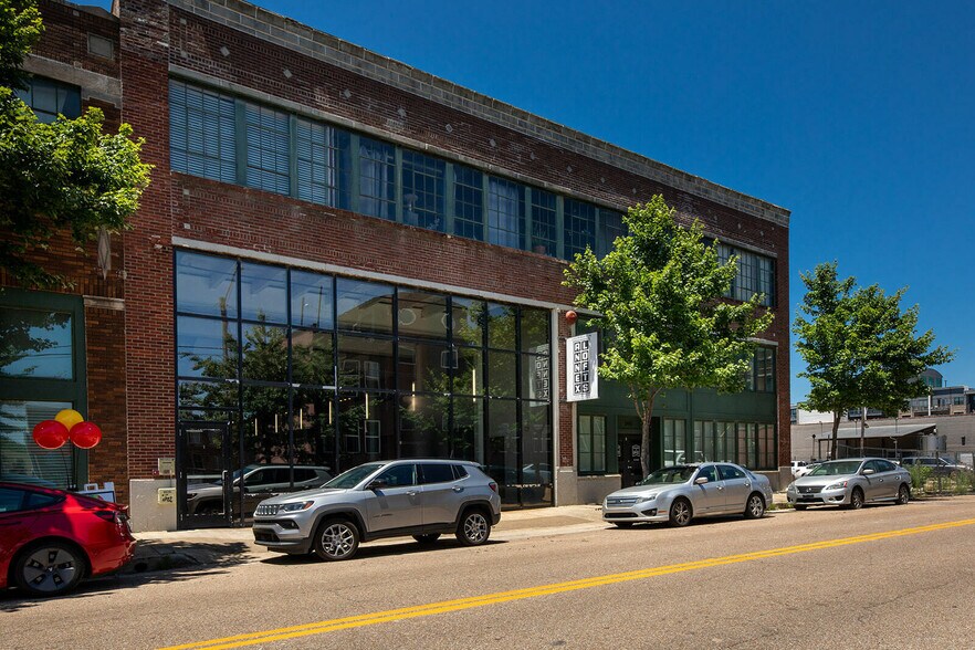 Primary Photo Of , Memphis Multifamily For Sale