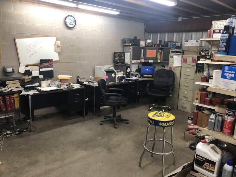 More Photos Of 4849 W Lake Rd, Dunkirk Office For Lease