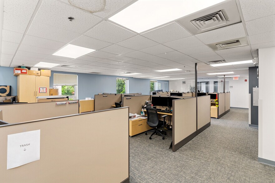 More Photos Of 4 Preston Ct, Bedford Office For Sale