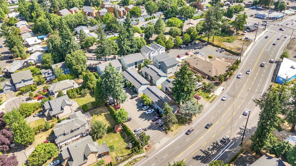 More Photos Of 16001 NE Halsey St, Portland Apartments For Sale